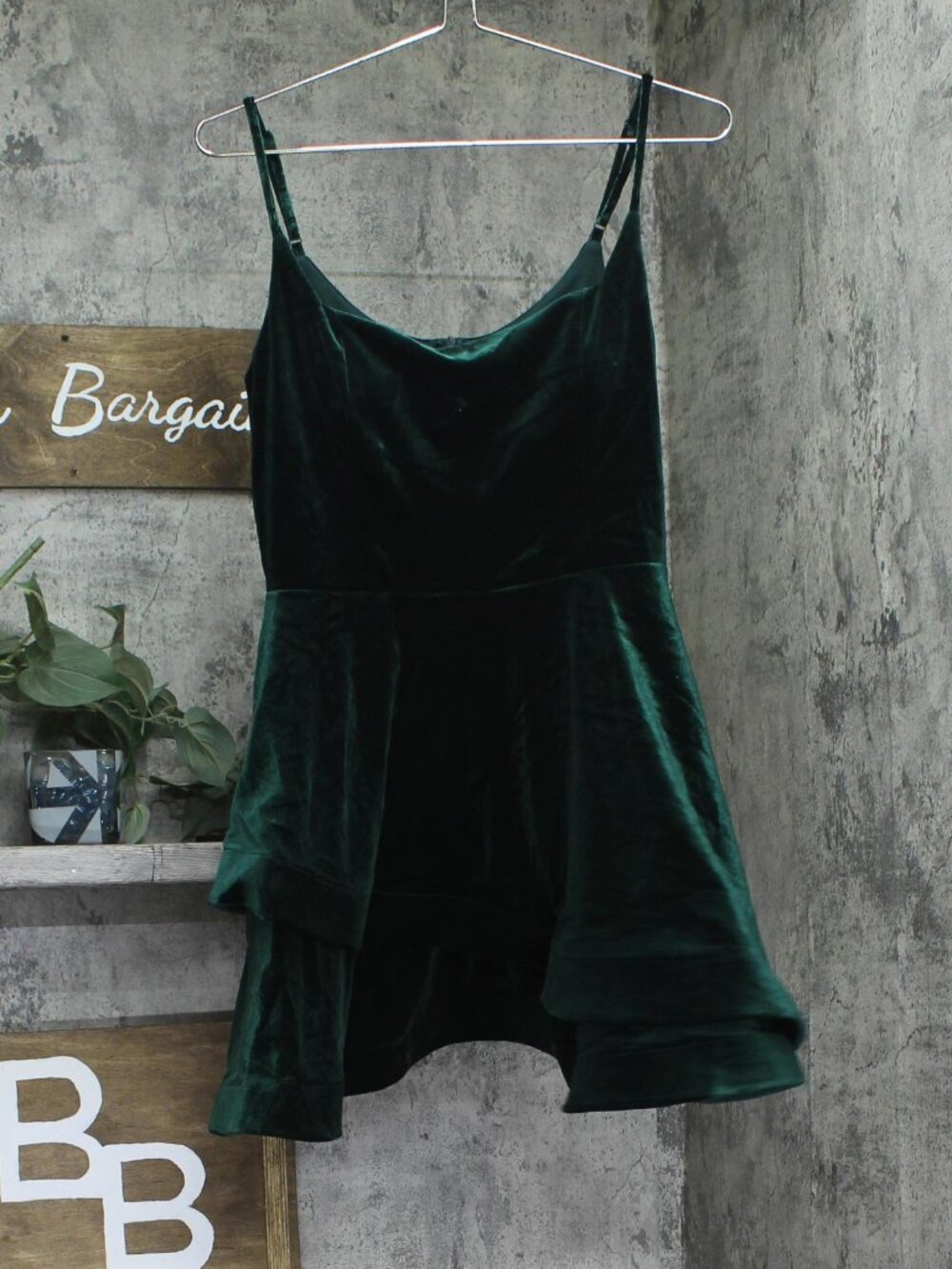 B. Darlin Green B Darlin Juniors Sleeveless Velvet A Line Dress 11 12